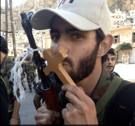 Cristiano en Malula, luchando junto a las tropas del régimen.